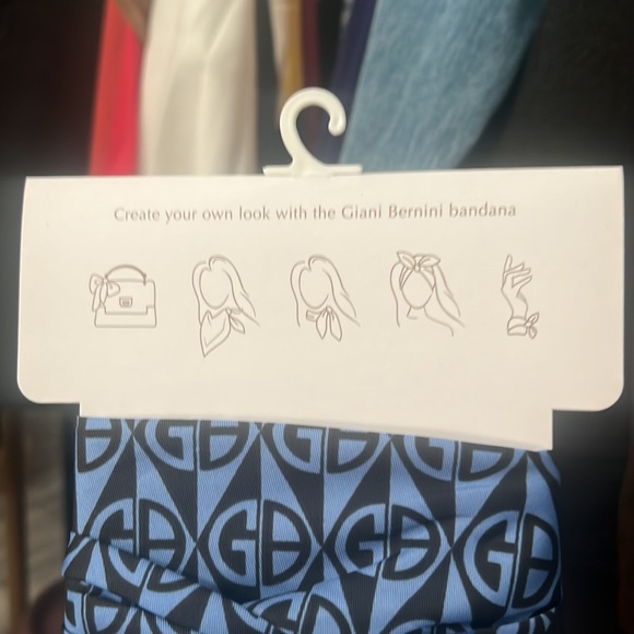 Giani Bernini Bandana Scarf Diamond Printed Blue - Picture 3 of 3